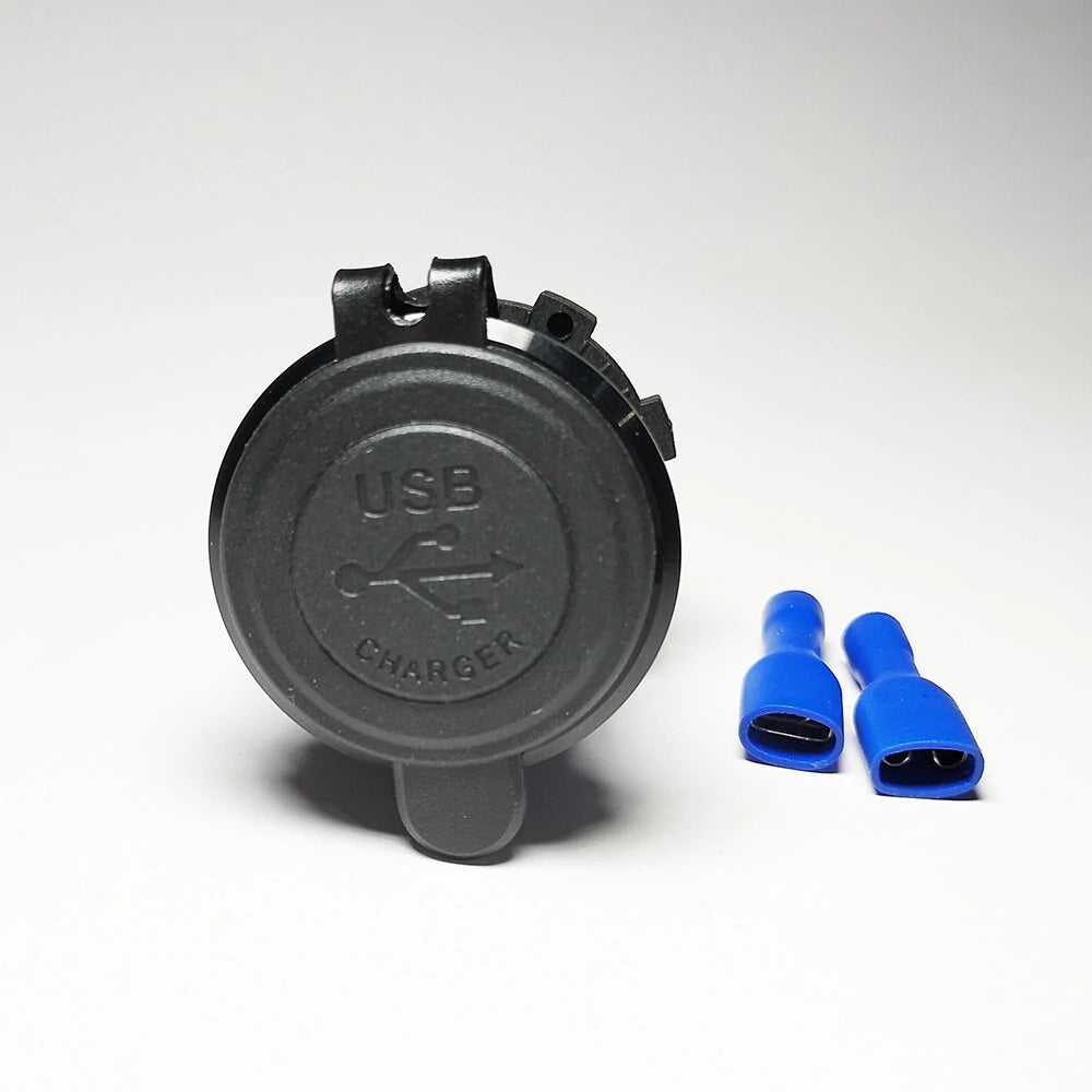 12V-24V 60W Triple USB Car Charger Socket PD3.0 & Dual QC3.0 with Touch Switch Fast Charge Adapter Bus Trailer Boats - Green light